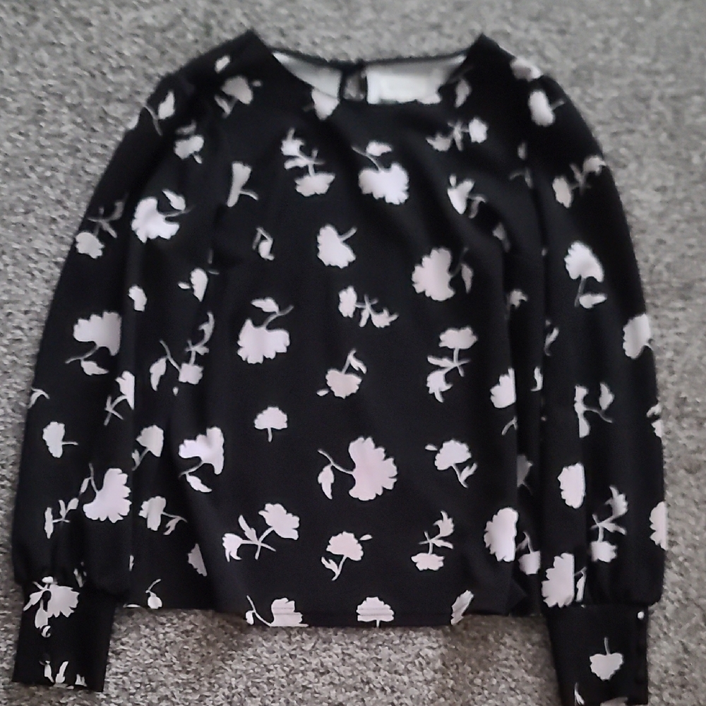 MELLODAY Black and White Floral Blouse